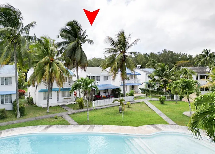 Beachfront Villa Near Mont Choisy Beach